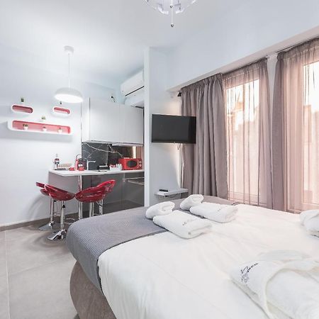 Iguana Gold Luxury Suites 1Min From Ermou Str Athen Exterior foto