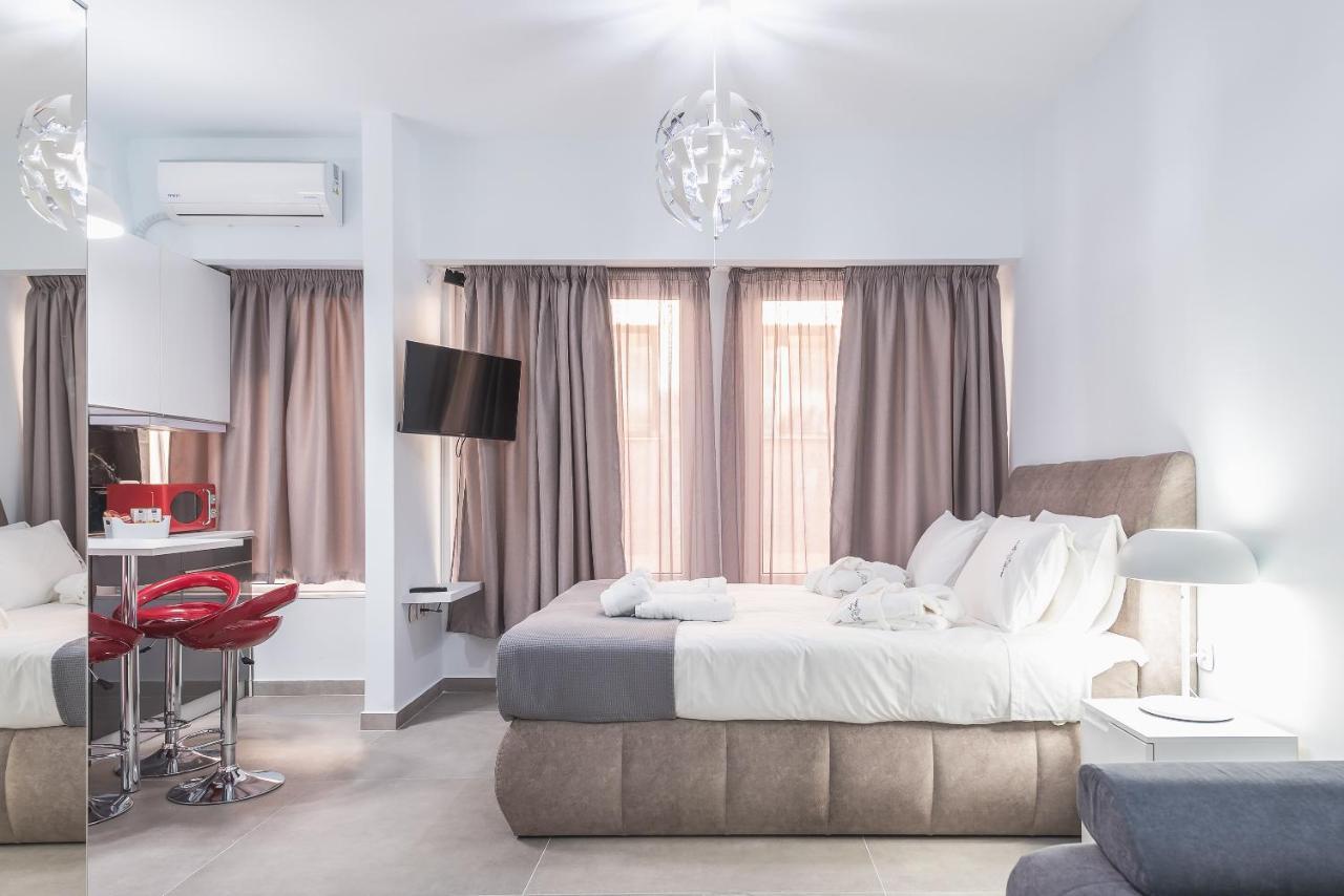 Iguana Gold Luxury Suites 1Min From Ermou Str Athen Exterior foto