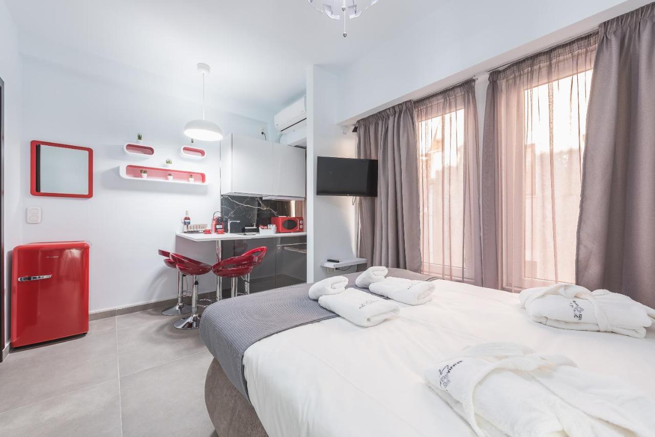 Iguana Gold Luxury Suites 1Min From Ermou Str Athen Exterior foto
